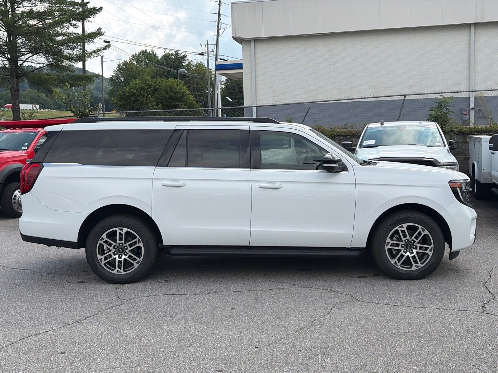 2026 Ford Expedition Max Active