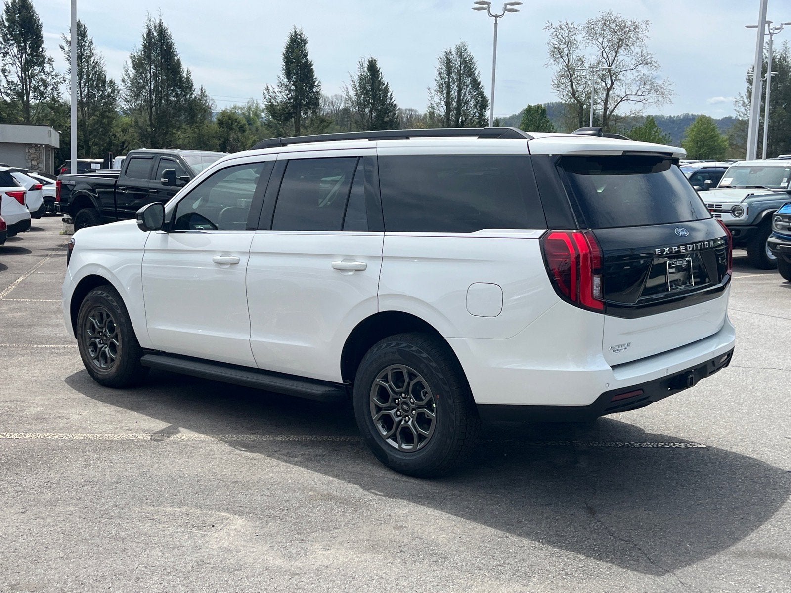 2026 Ford Expedition Active