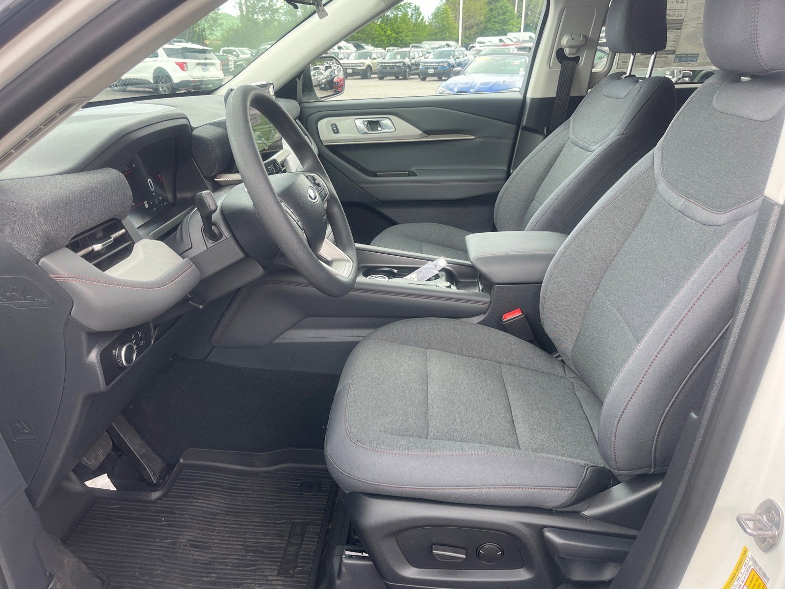 2026 Ford Explorer Active w/100A Pkg