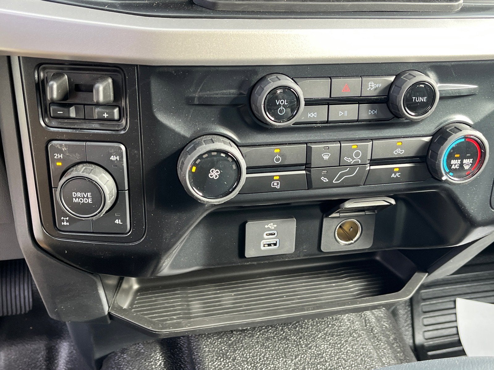 2025 Ford Super Duty F-250 SRW LARIAT