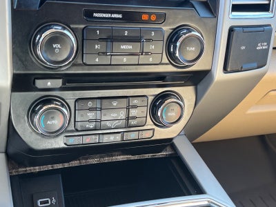 2017 Ford Super Duty F-250 SRW Lariat