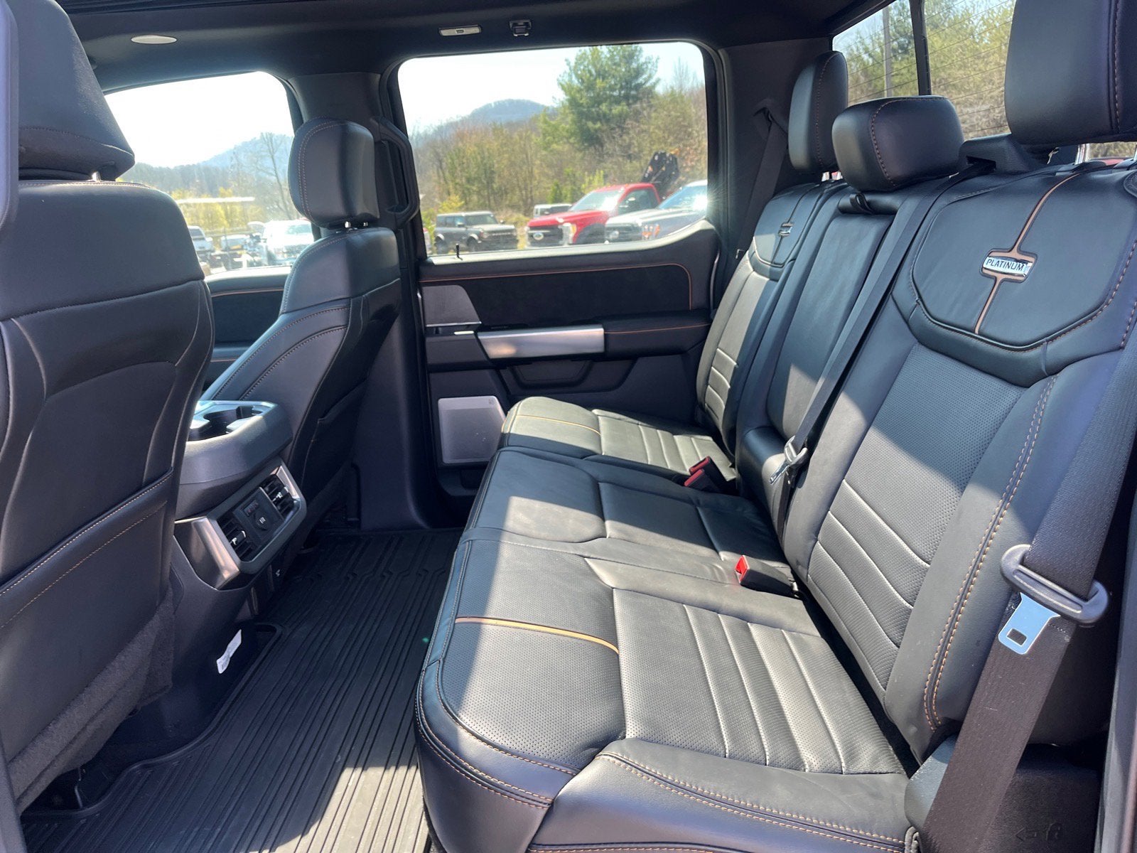 2024 Ford Super Duty F-250 SRW Platinum