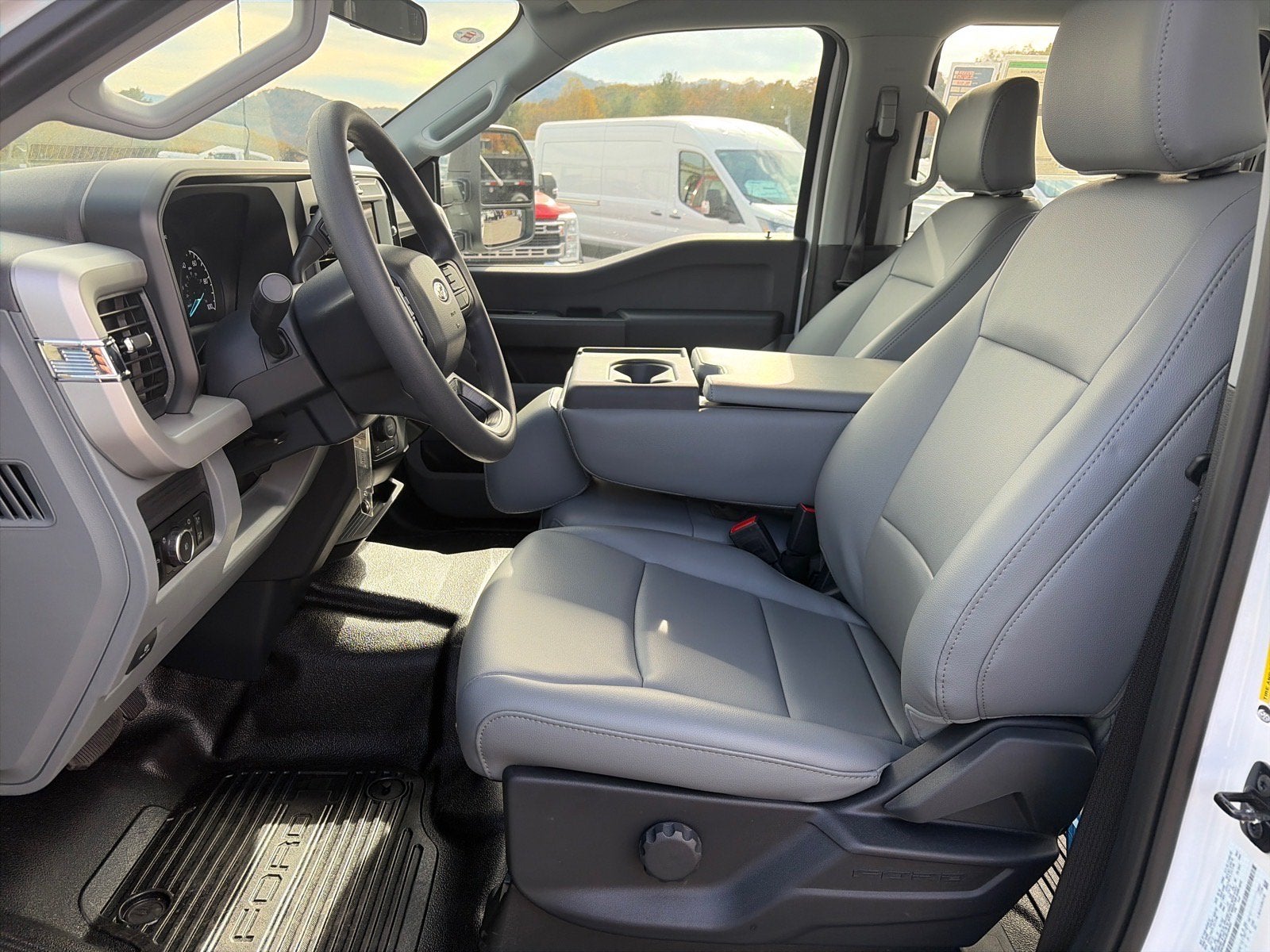 2027 Ford Super Duty F-250 SRW XL