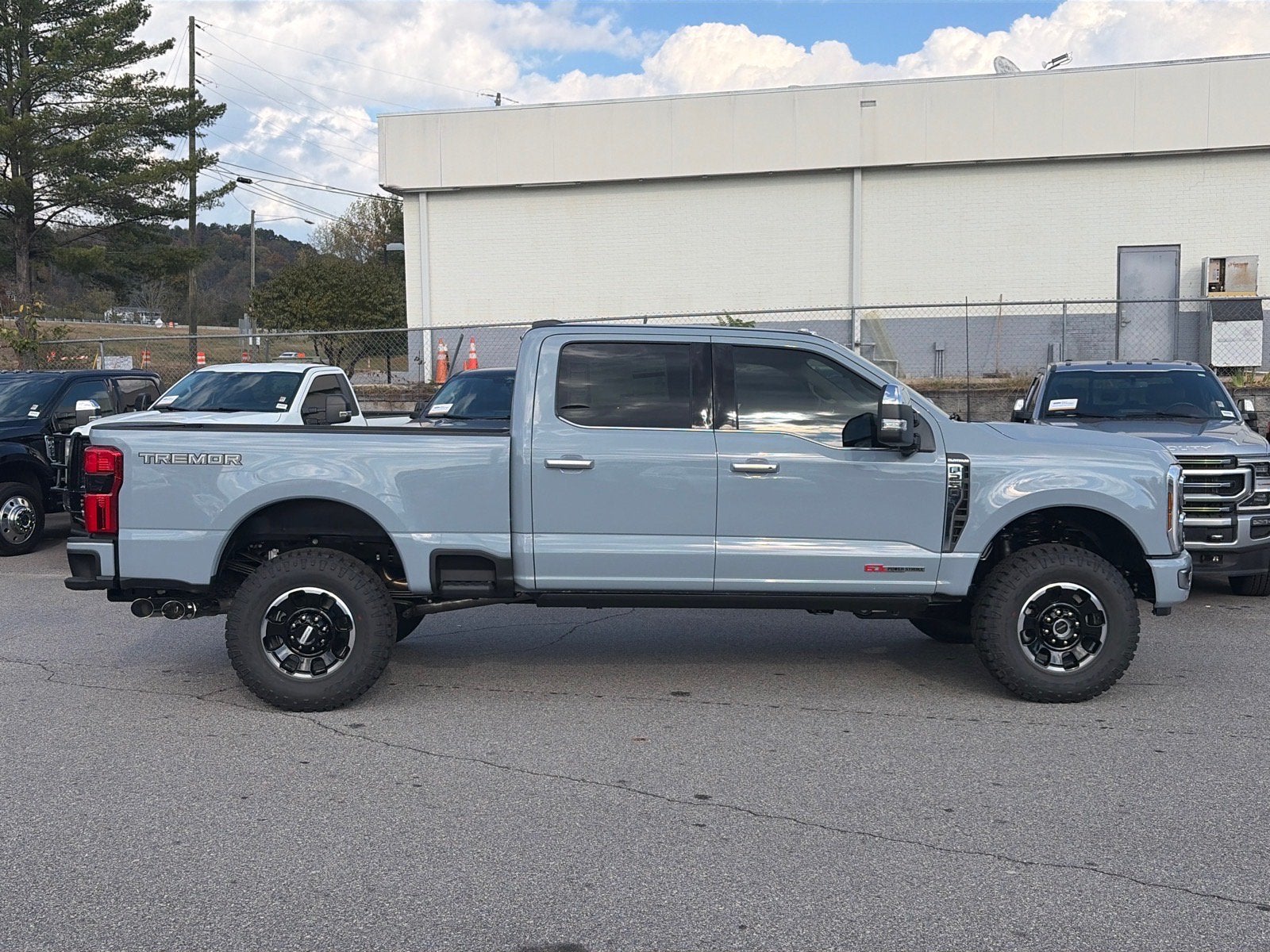 2027 Ford Super Duty F-250 SRW Platinum