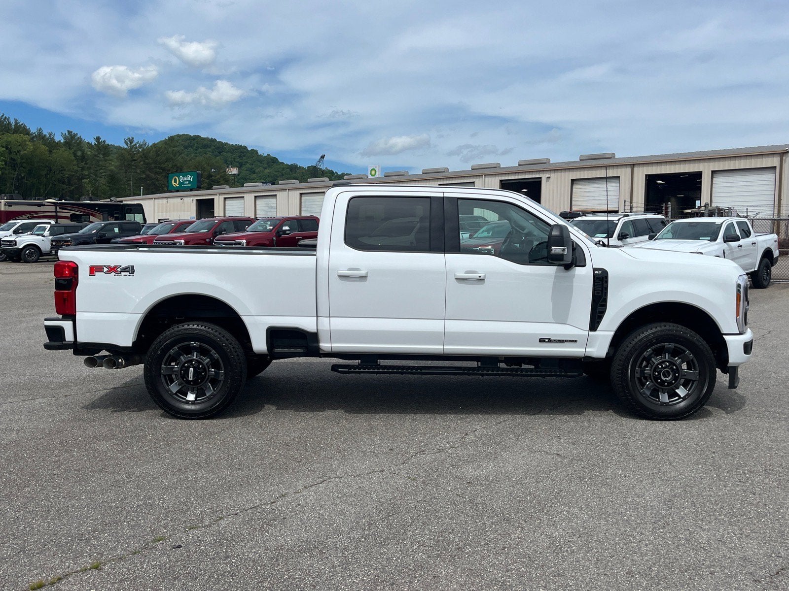 2023 Ford Super Duty F-250 SRW XLT