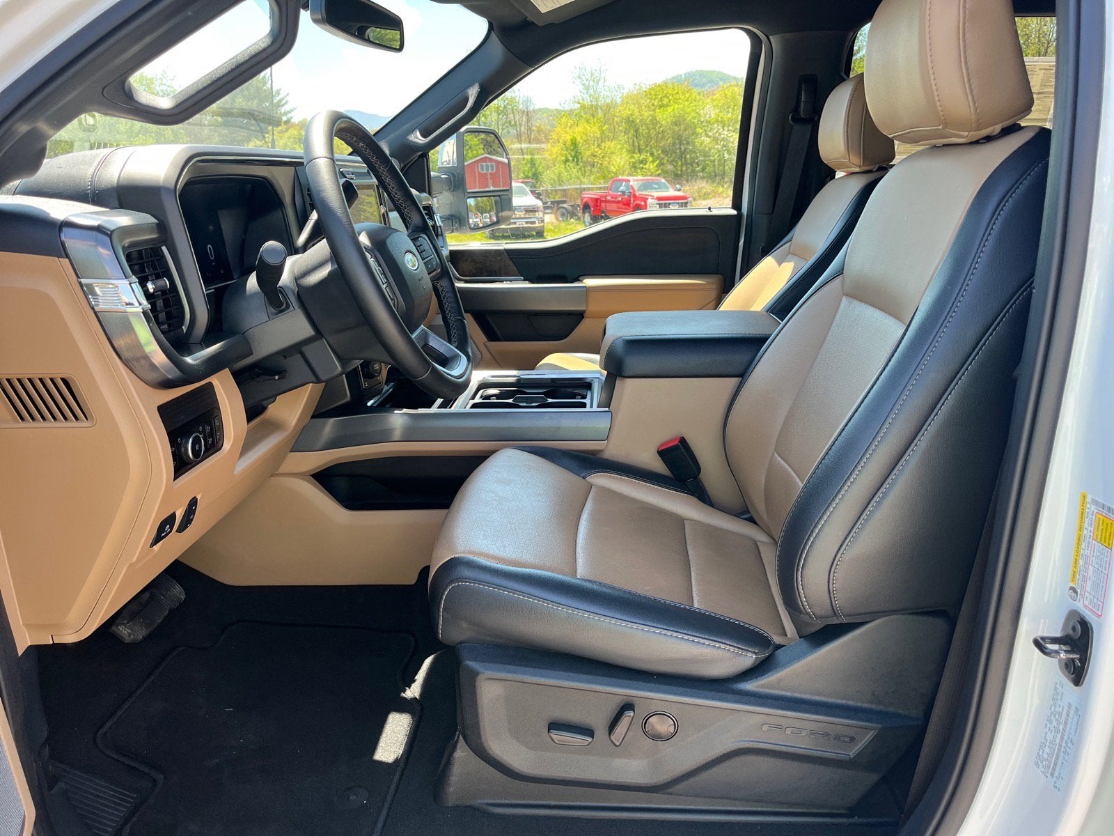 2025 Ford Super Duty F-250 SRW LARIAT