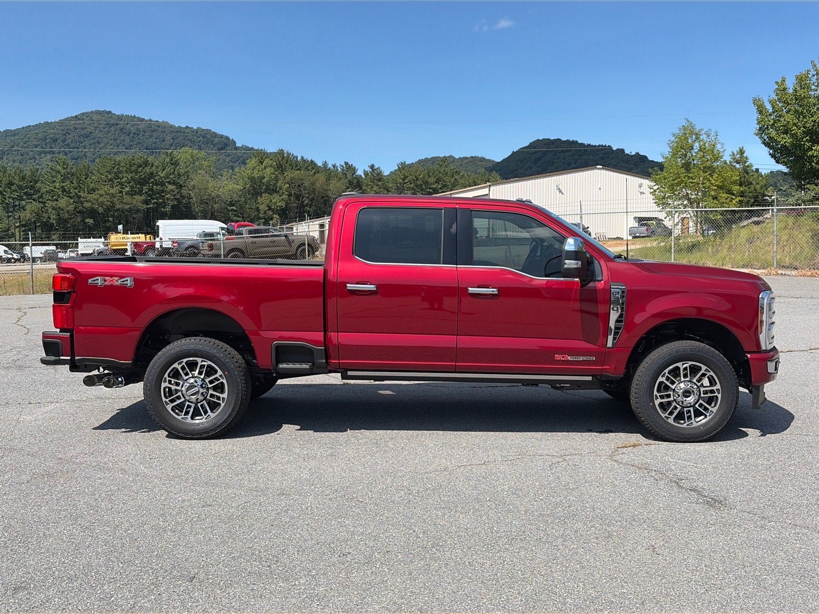 2026 Ford Super Duty F-350 SRW Platinum