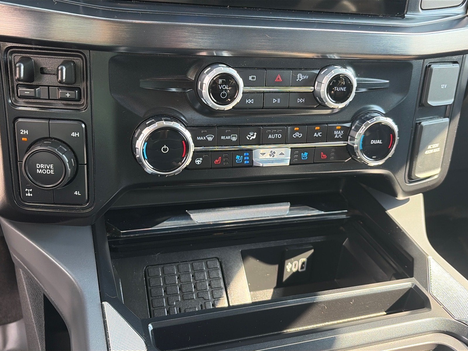 2025 Ford Super Duty F-350 SRW LARIAT