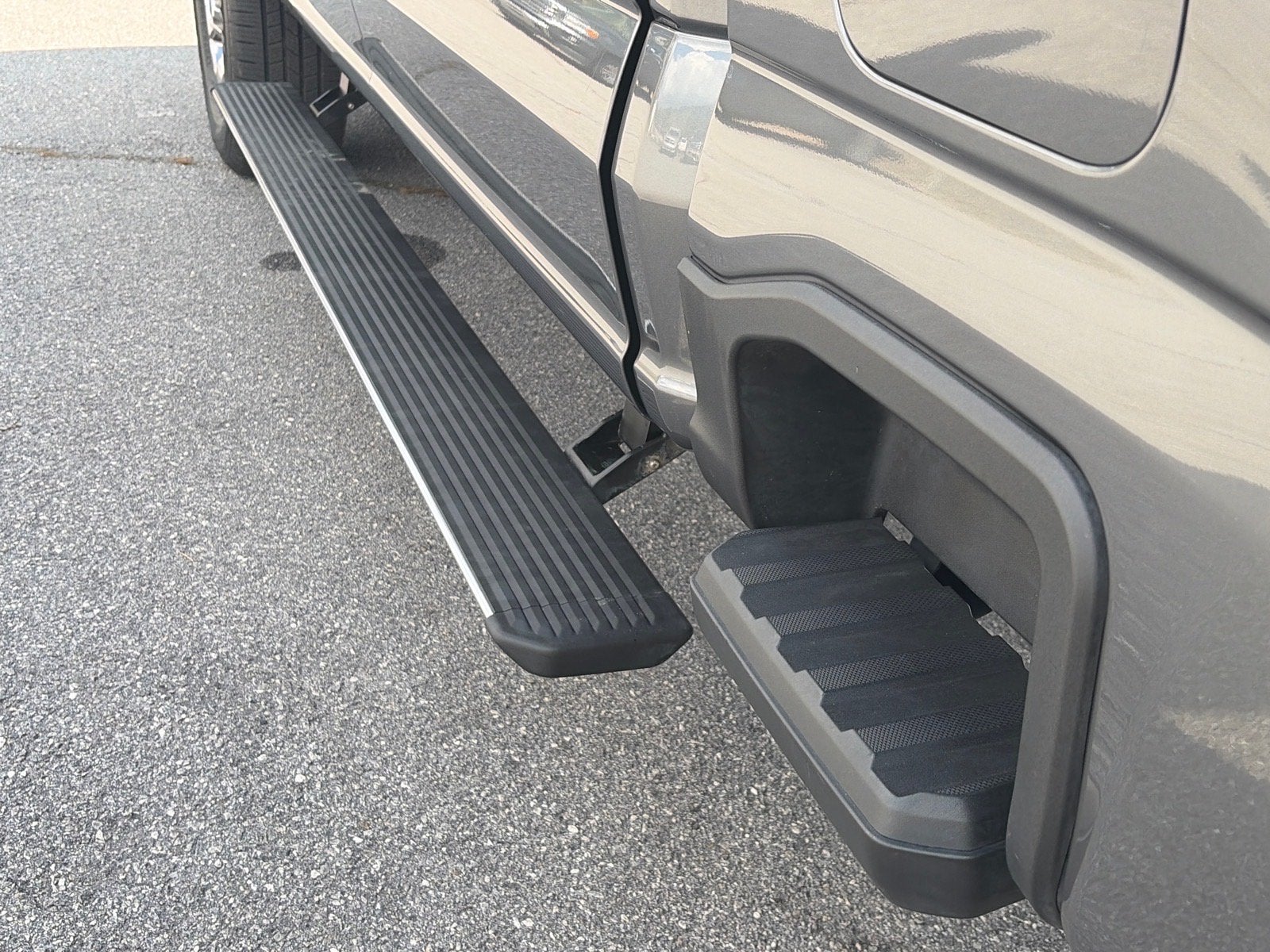 2025 Ford Super Duty F-350 SRW LARIAT