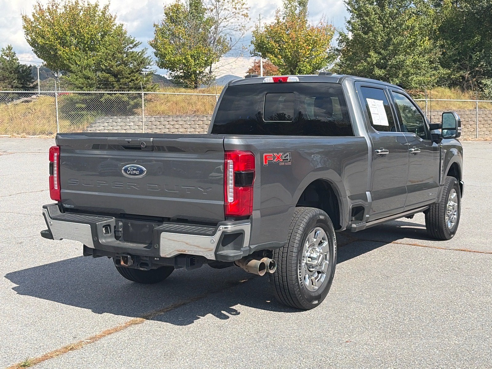 2025 Ford Super Duty F-350 SRW LARIAT