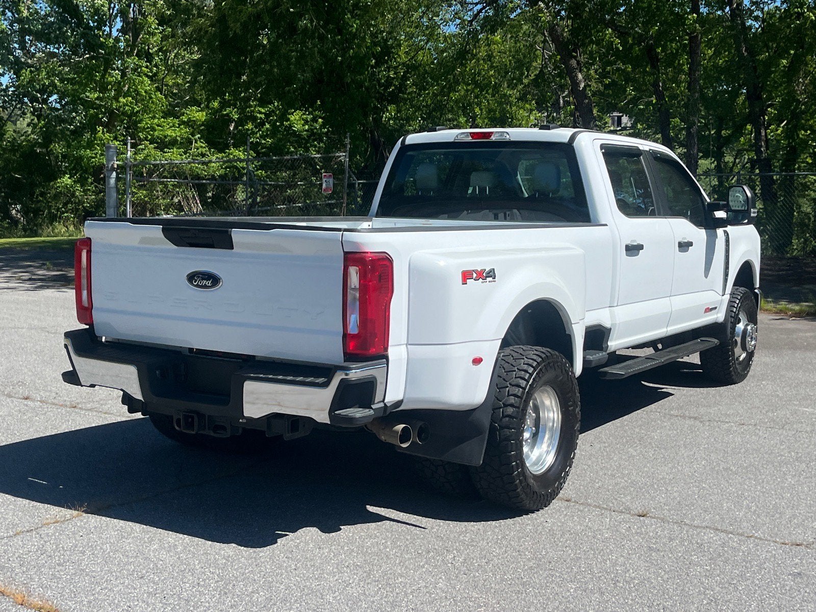 2024 Ford Super Duty F-350 DRW XL