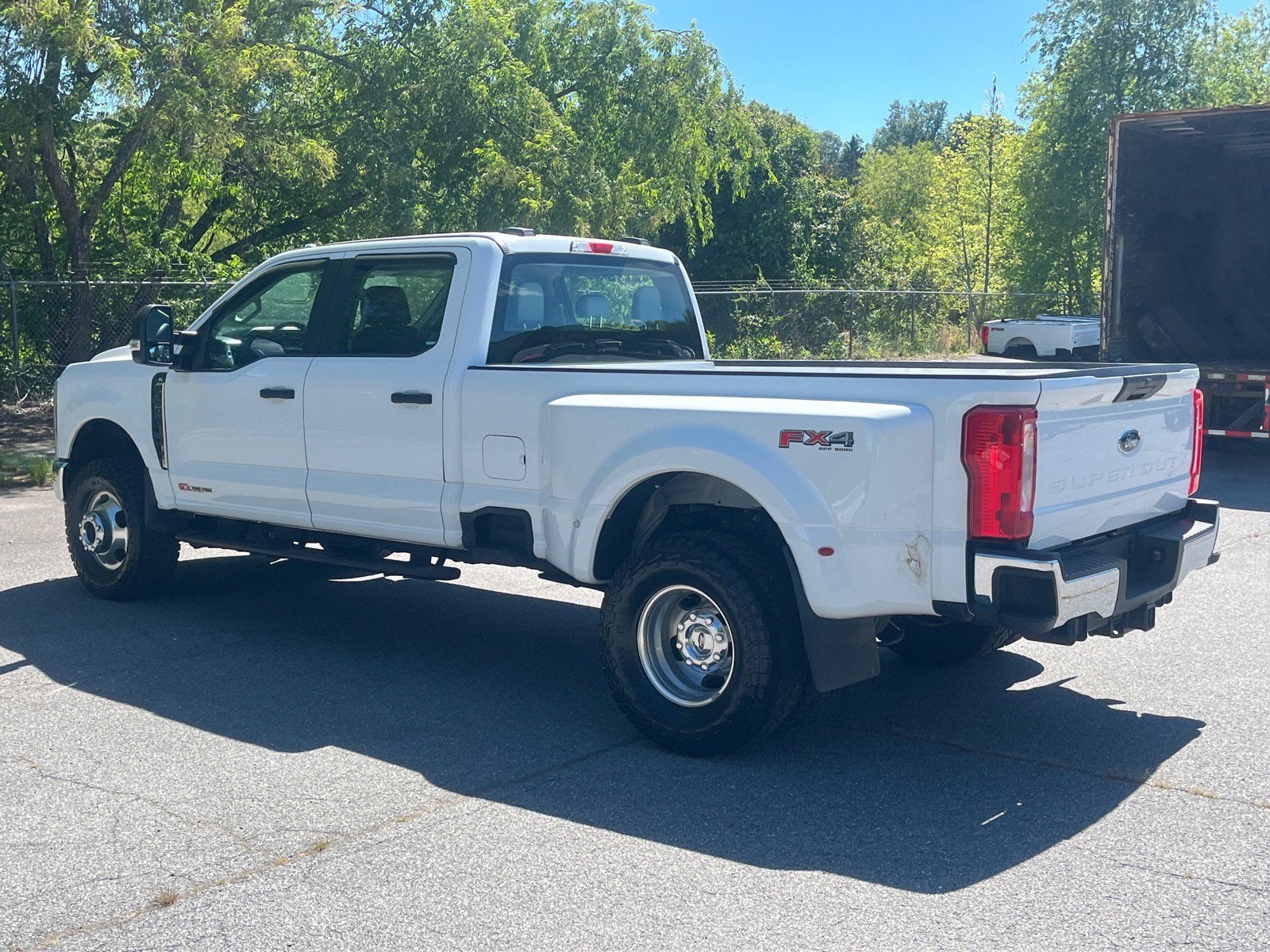 2024 Ford Super Duty F-350 DRW XL