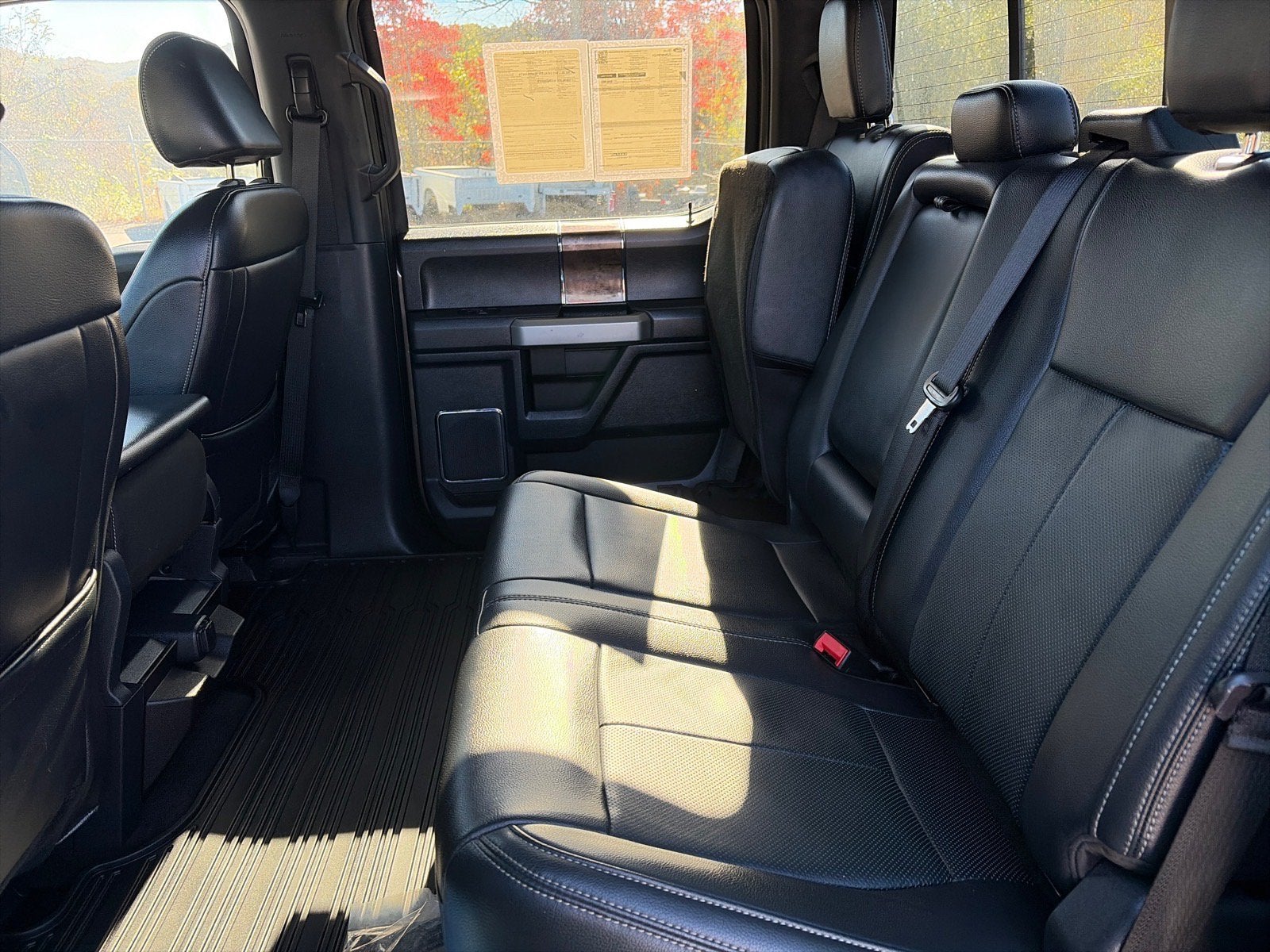 2022 Ford Super Duty F-350 DRW LARIAT