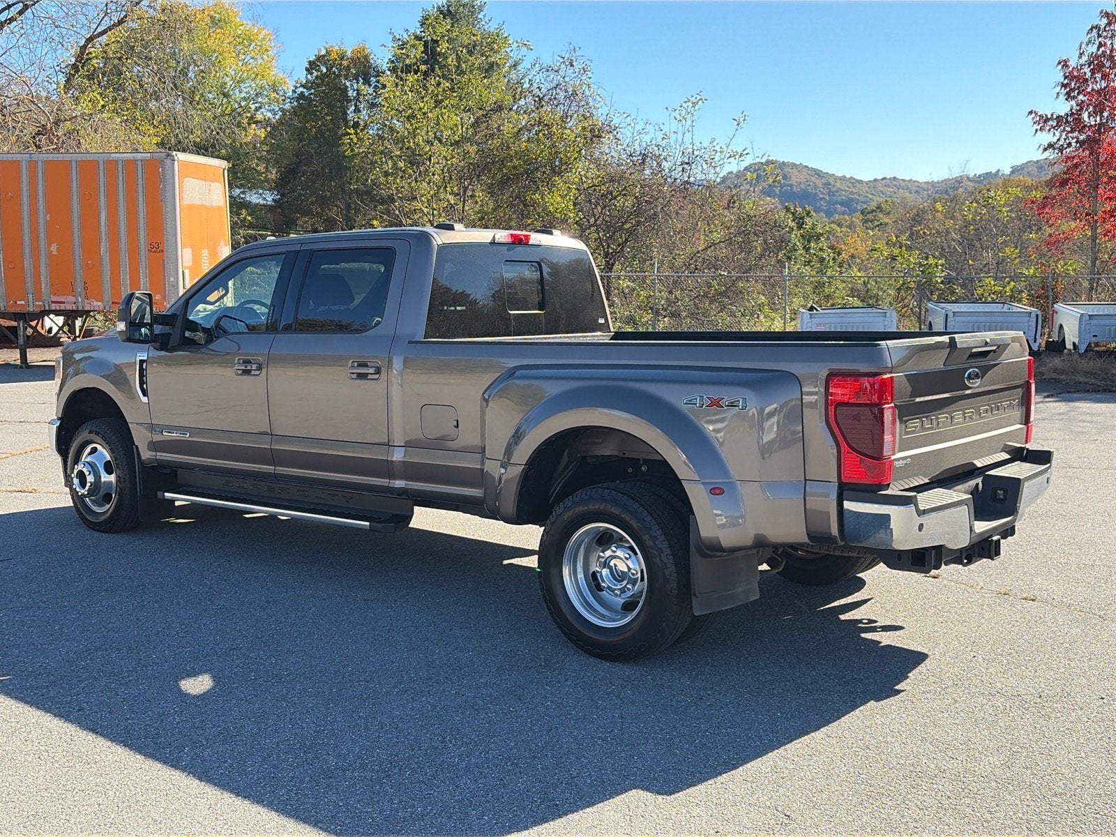 2022 Ford Super Duty F-350 DRW LARIAT