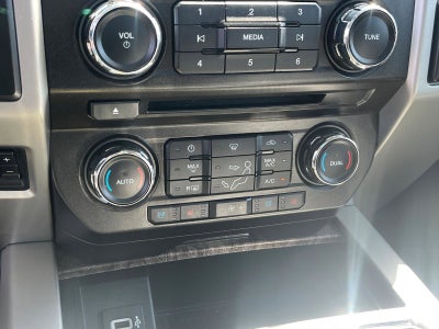 2017 Ford Super Duty F-350 DRW Lariat