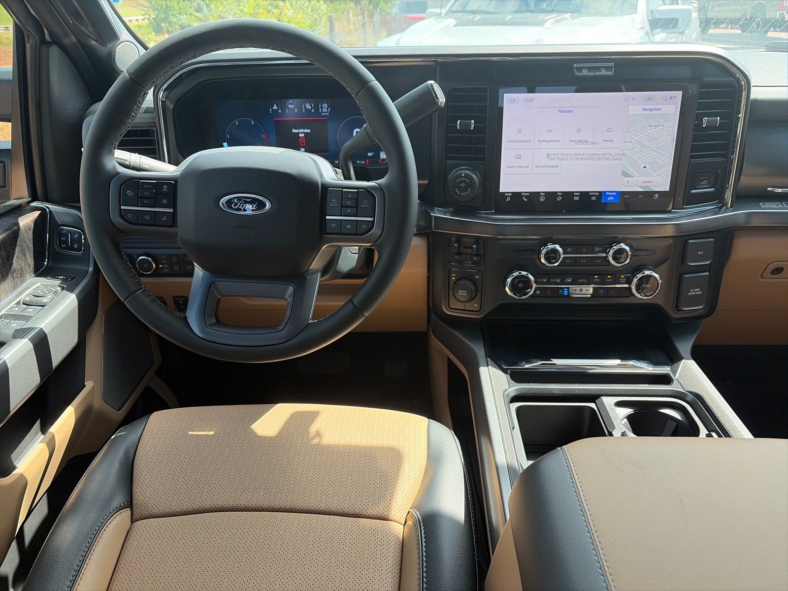 2026 Ford Super Duty F-350 DRW LARIAT