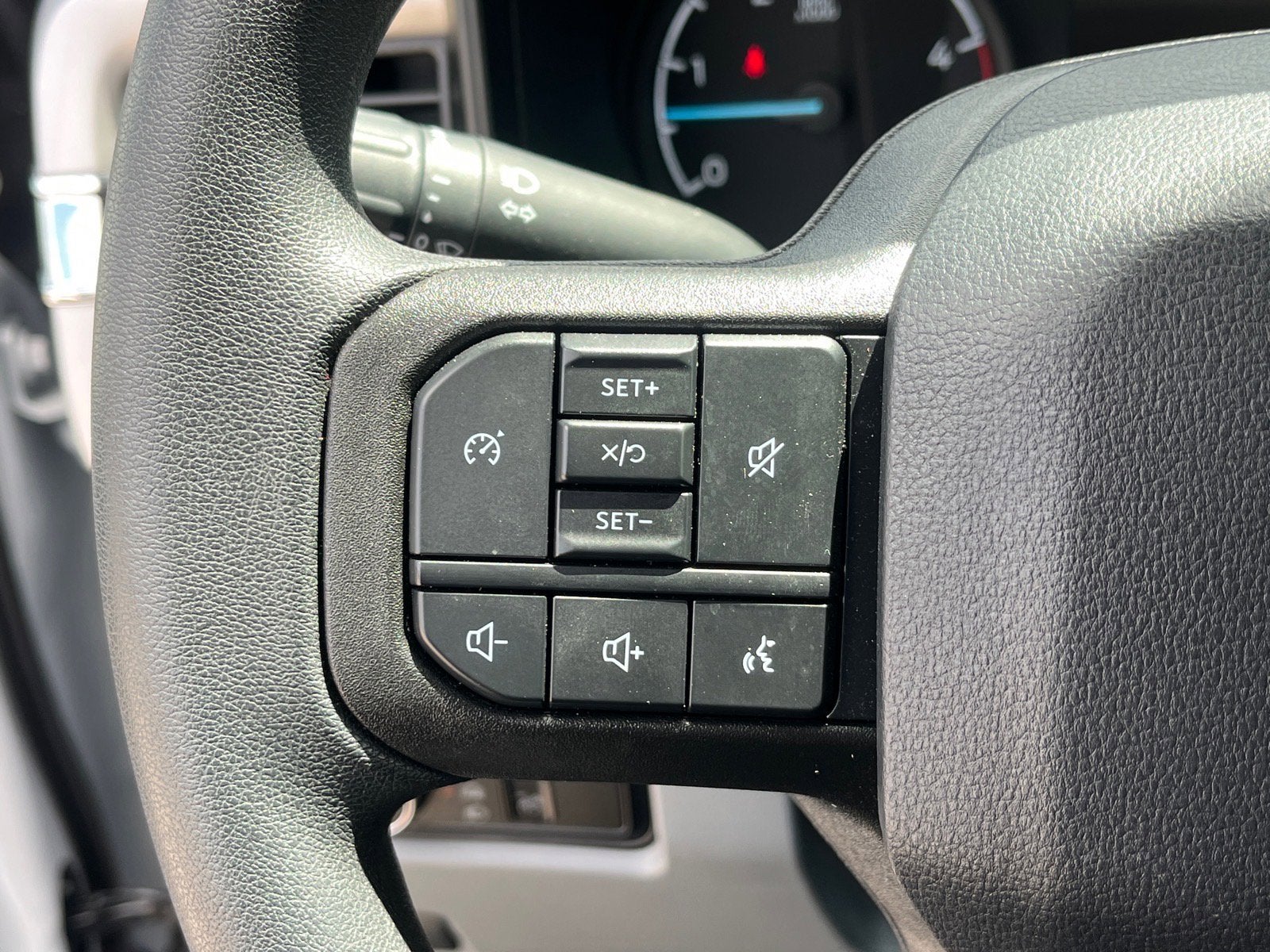 2024 Ford Super Duty F-350 DRW XL