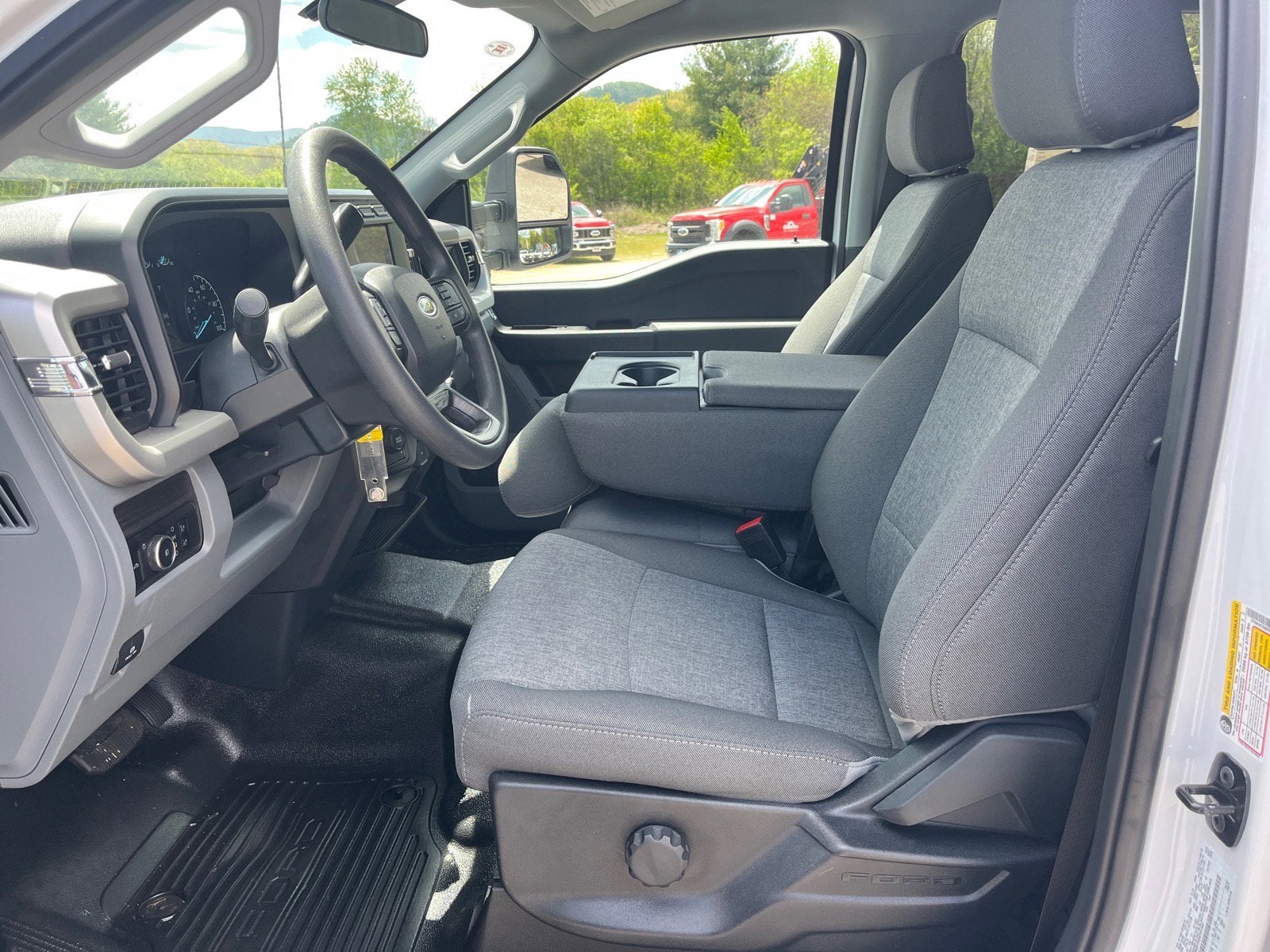 2024 Ford Super Duty F-350 DRW XL