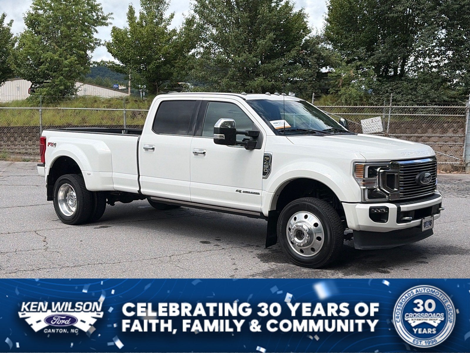 2022 Ford Super Duty F-450 DRW Platinum