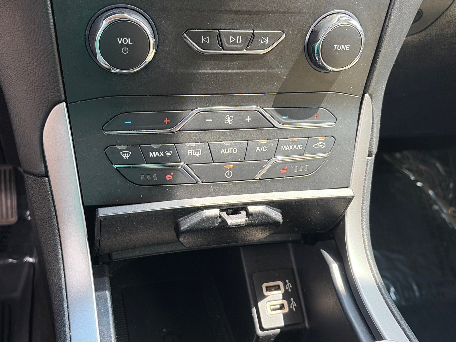 2020 Ford Edge SEL