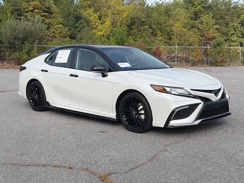 2022 Toyota Camry Hybrid XSE