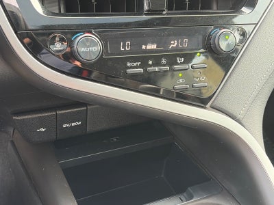 2022 Toyota Camry Hybrid XSE