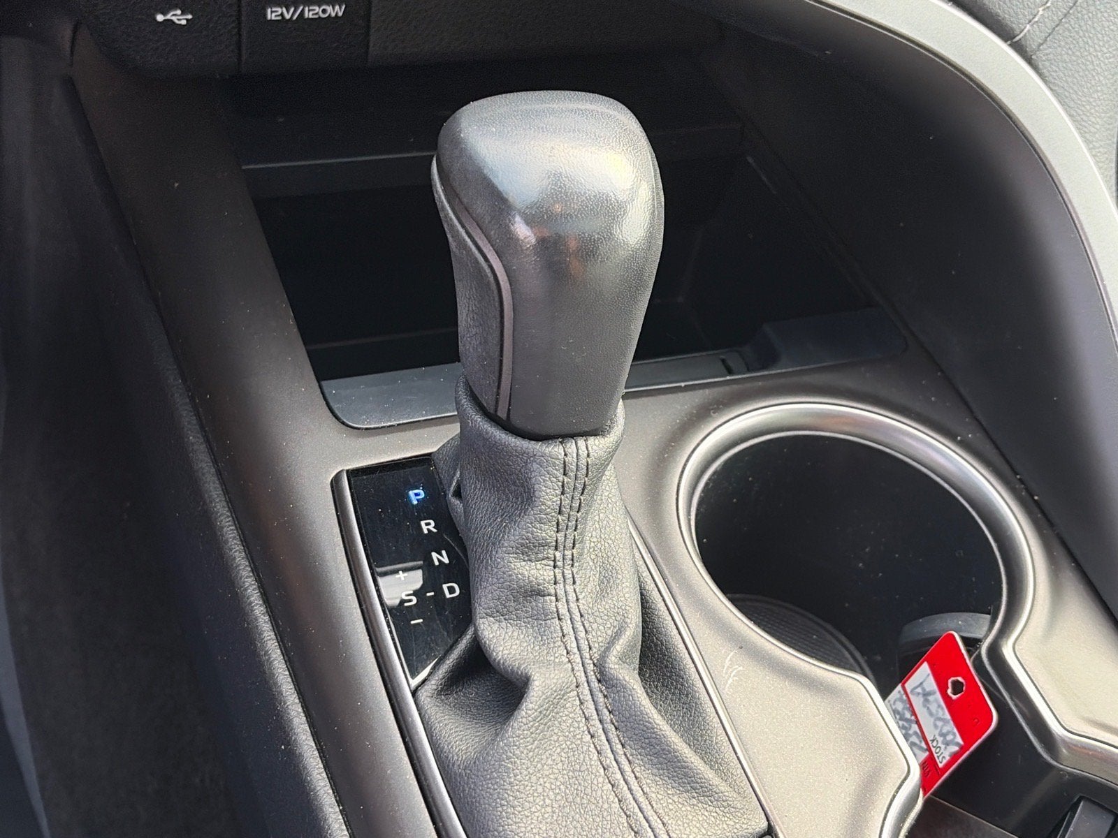 2022 Toyota Camry Hybrid XSE