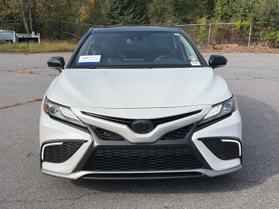 2022 Toyota Camry Hybrid XSE