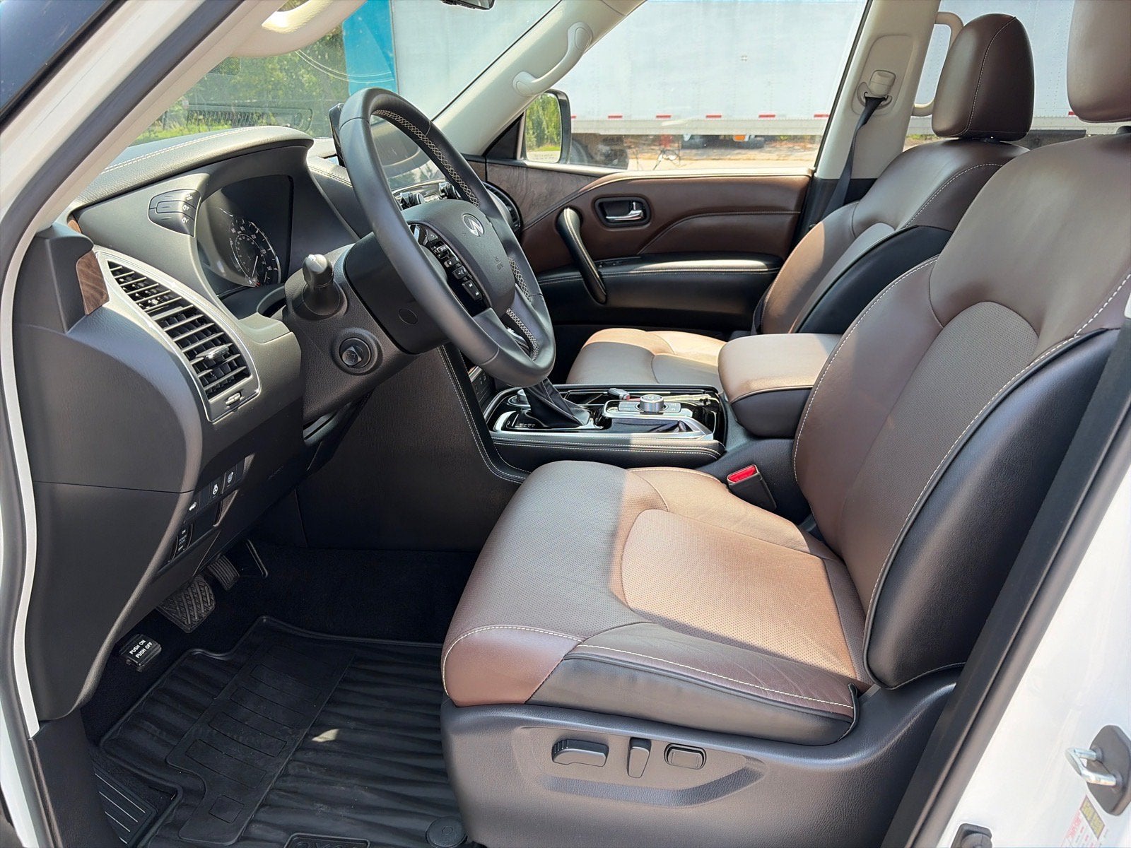 2024 INFINITI QX80 PREMIUM SELECT