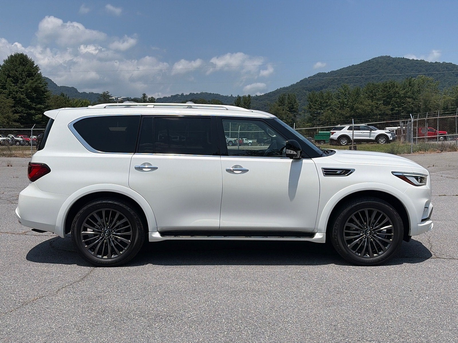 2024 INFINITI QX80 PREMIUM SELECT