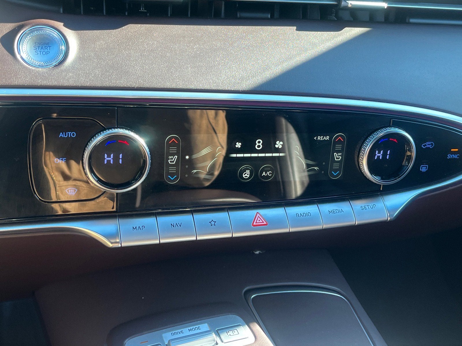 2022 Genesis GV70 2.5T