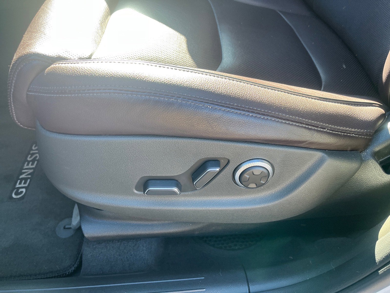 2022 Genesis GV70 2.5T