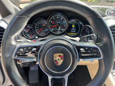 2016 Porsche Cayenne Base