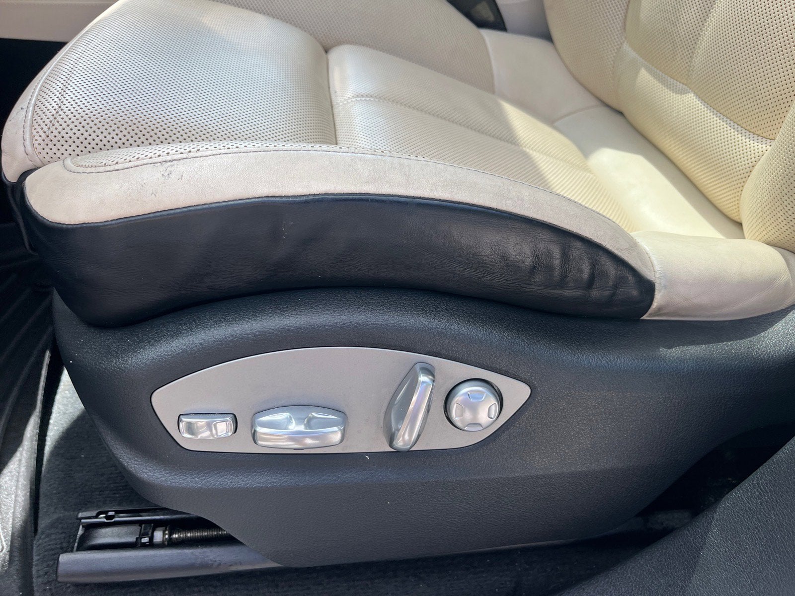 2016 Porsche Cayenne Base