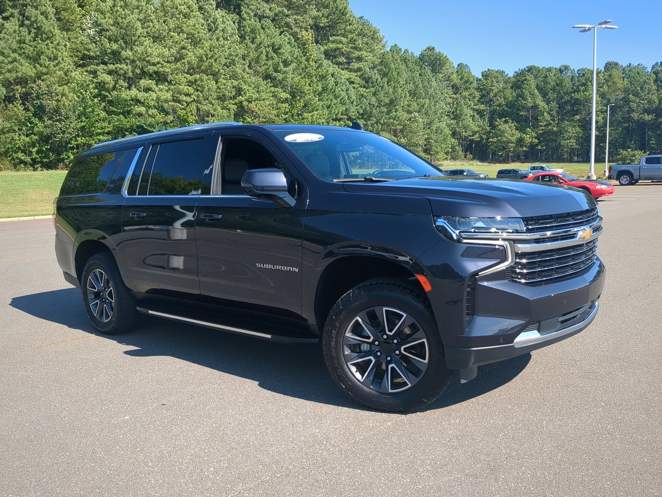 2024 Chevrolet Suburban LT