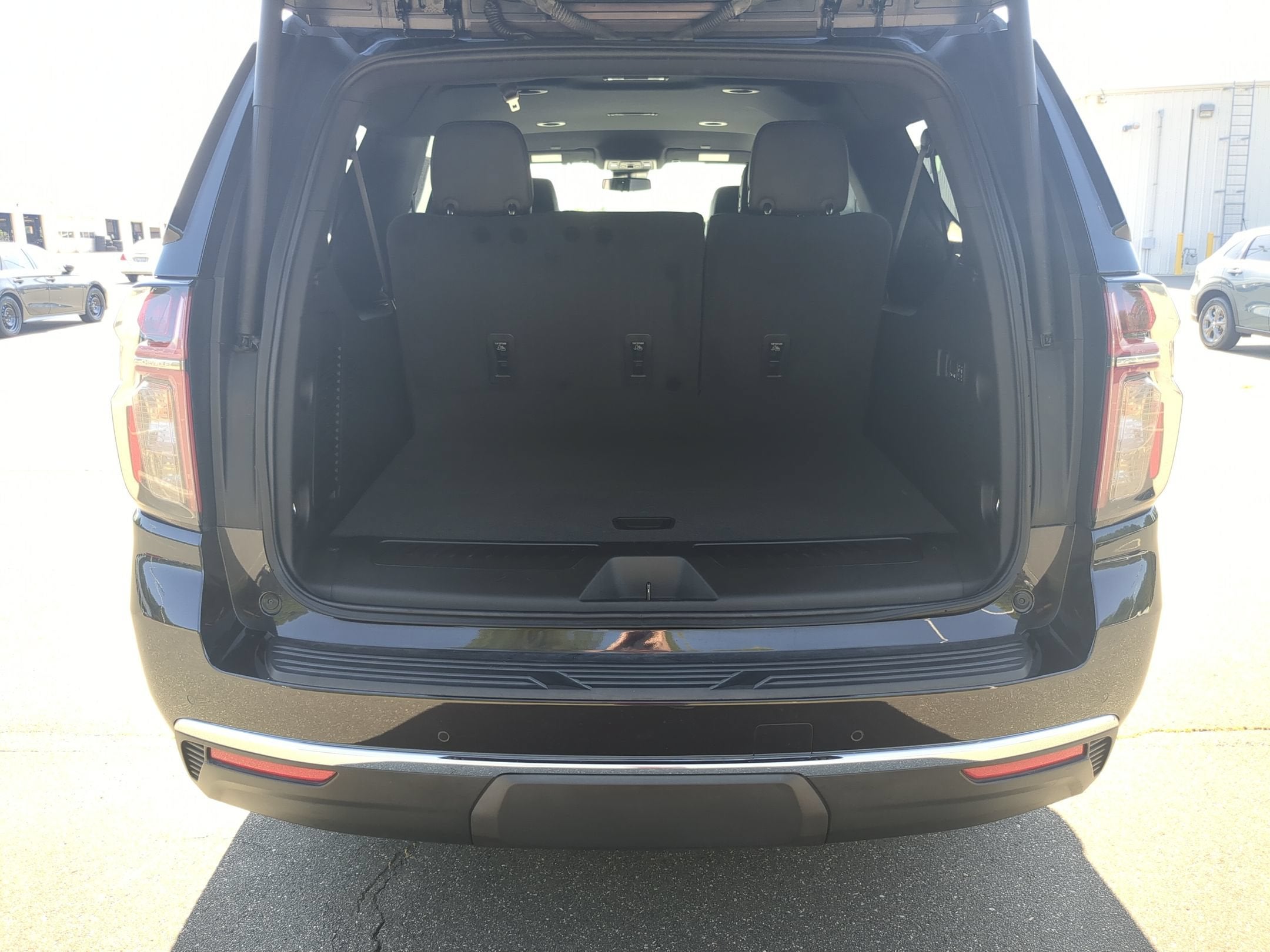 2024 Chevrolet Suburban LT