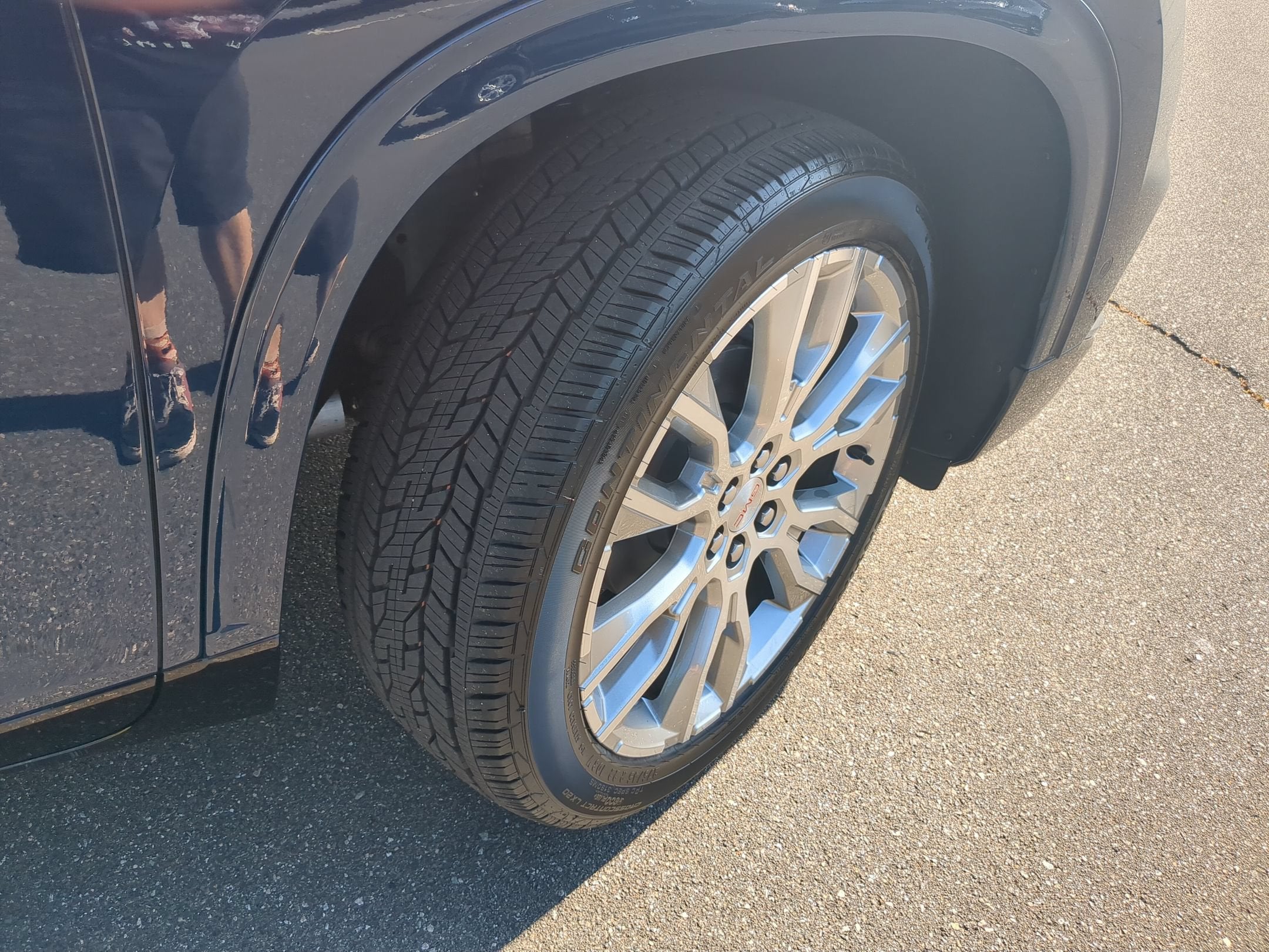 2027 GMC Acadia Denali