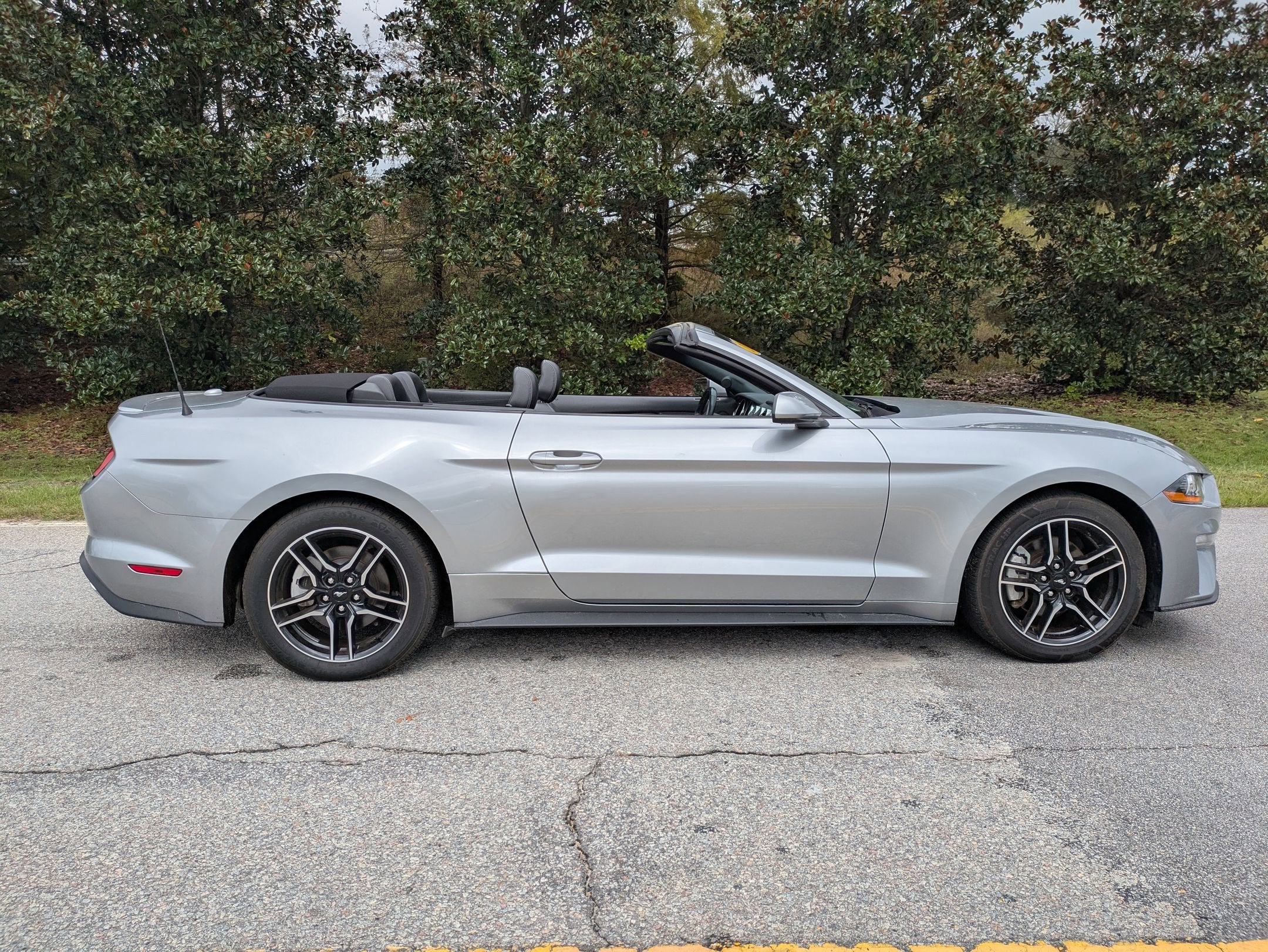 2023 Ford Mustang EcoBoost Premium