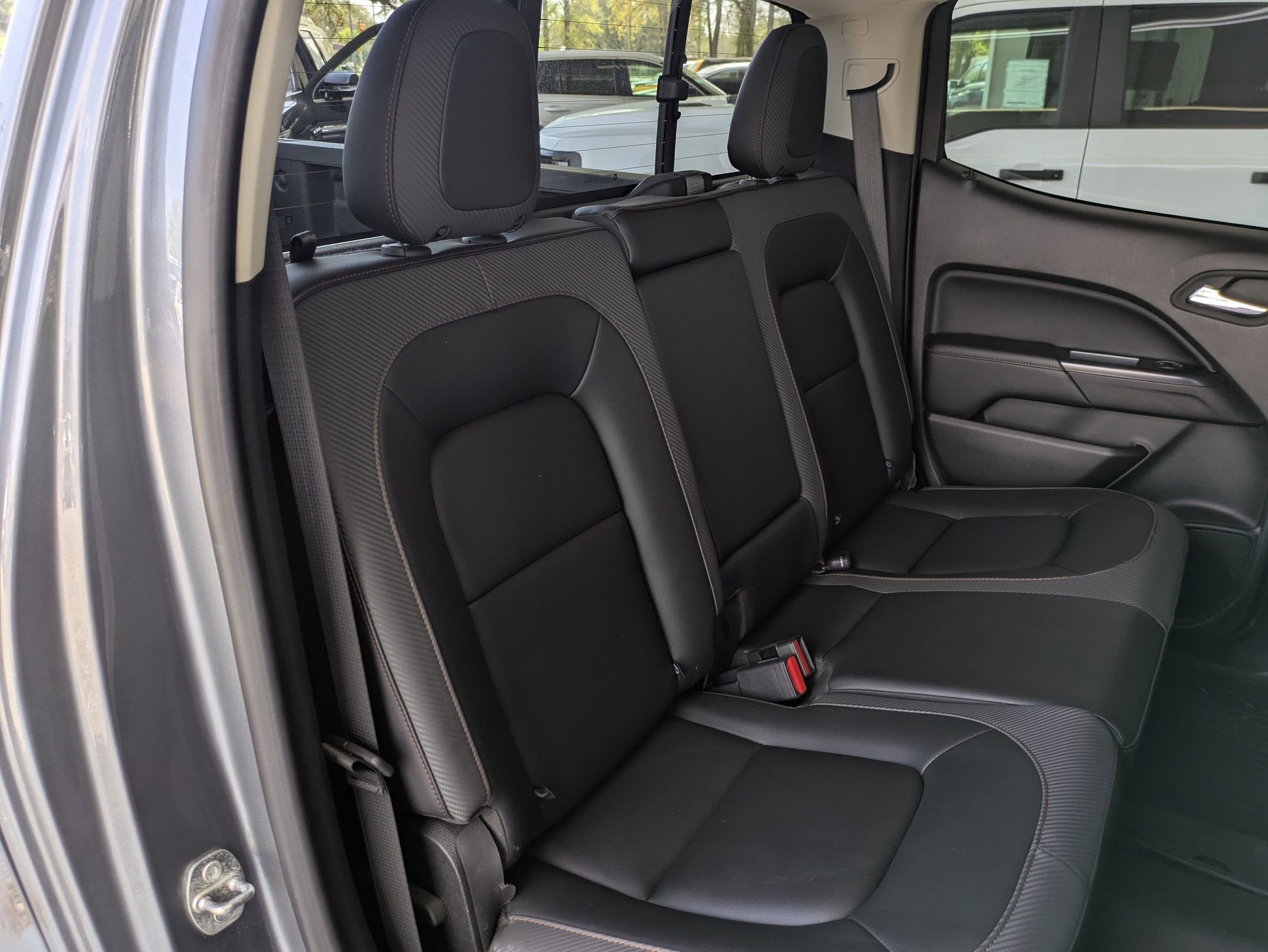 2022 GMC Canyon 4WD AT4 w/Leather