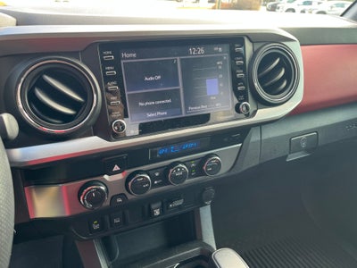 2022 Toyota Tacoma 4WD SR5