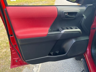 2022 Toyota Tacoma 4WD SR5