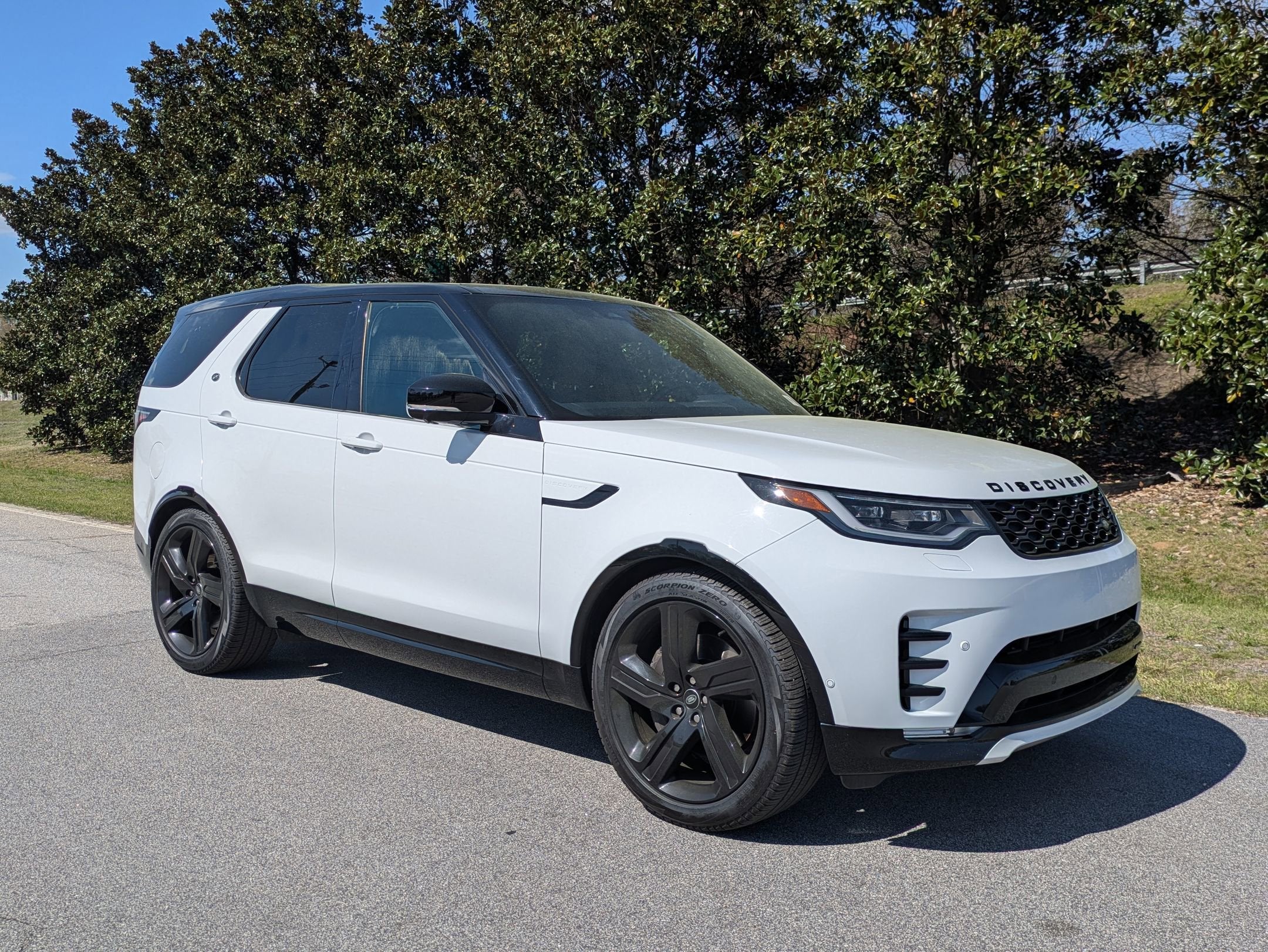 2023 Land Rover Discovery S R-Dynamic