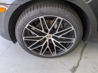 2024 Porsche Macan T