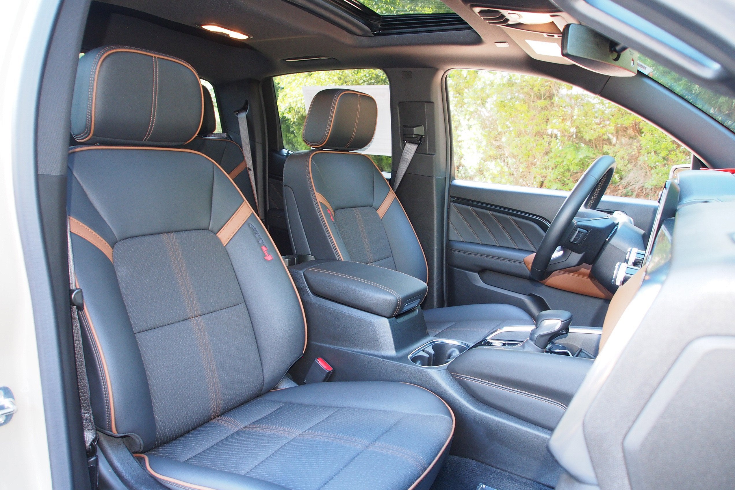 2024 GMC Canyon 4WD AT4