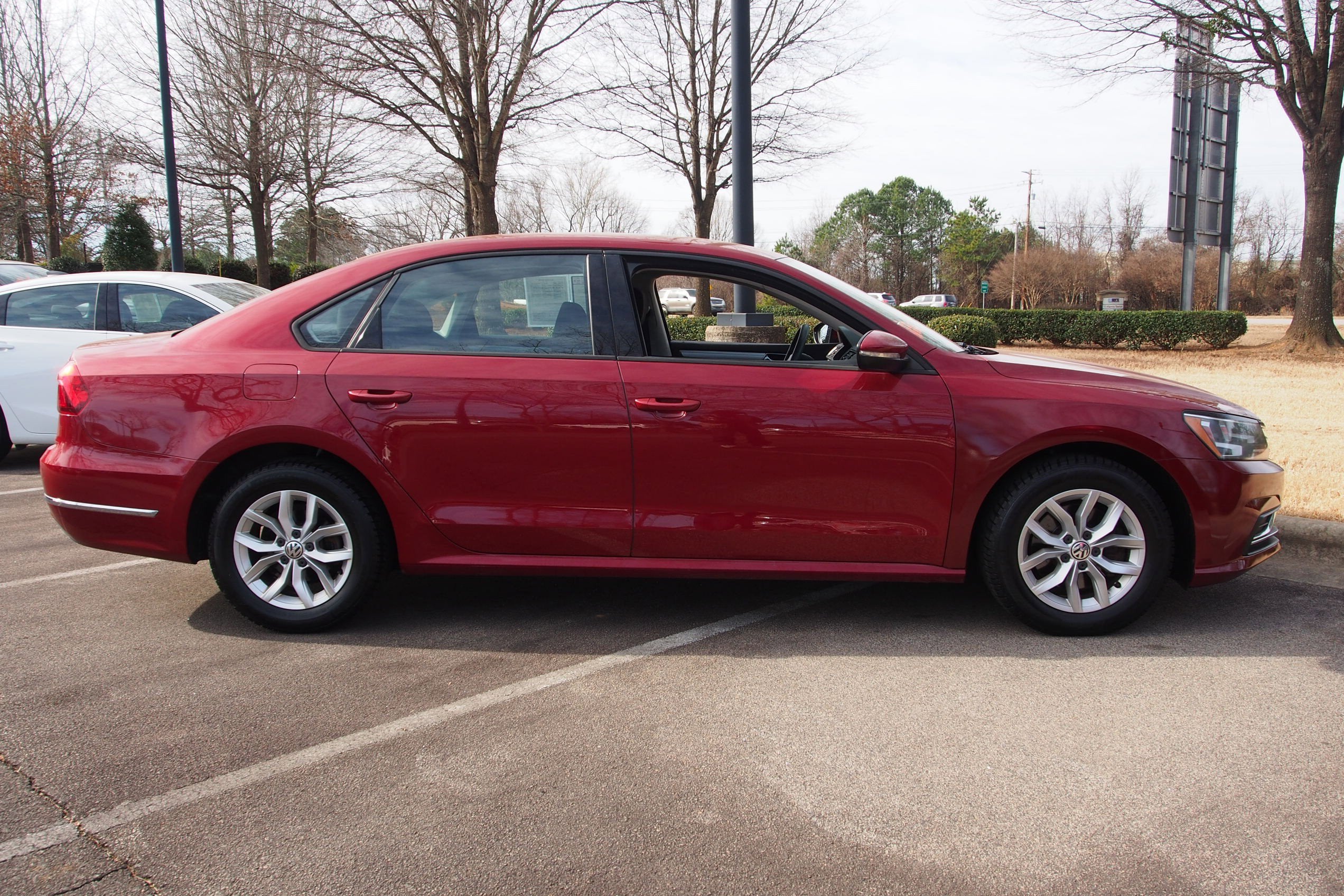 2018 Volkswagen Passat 2.0T S