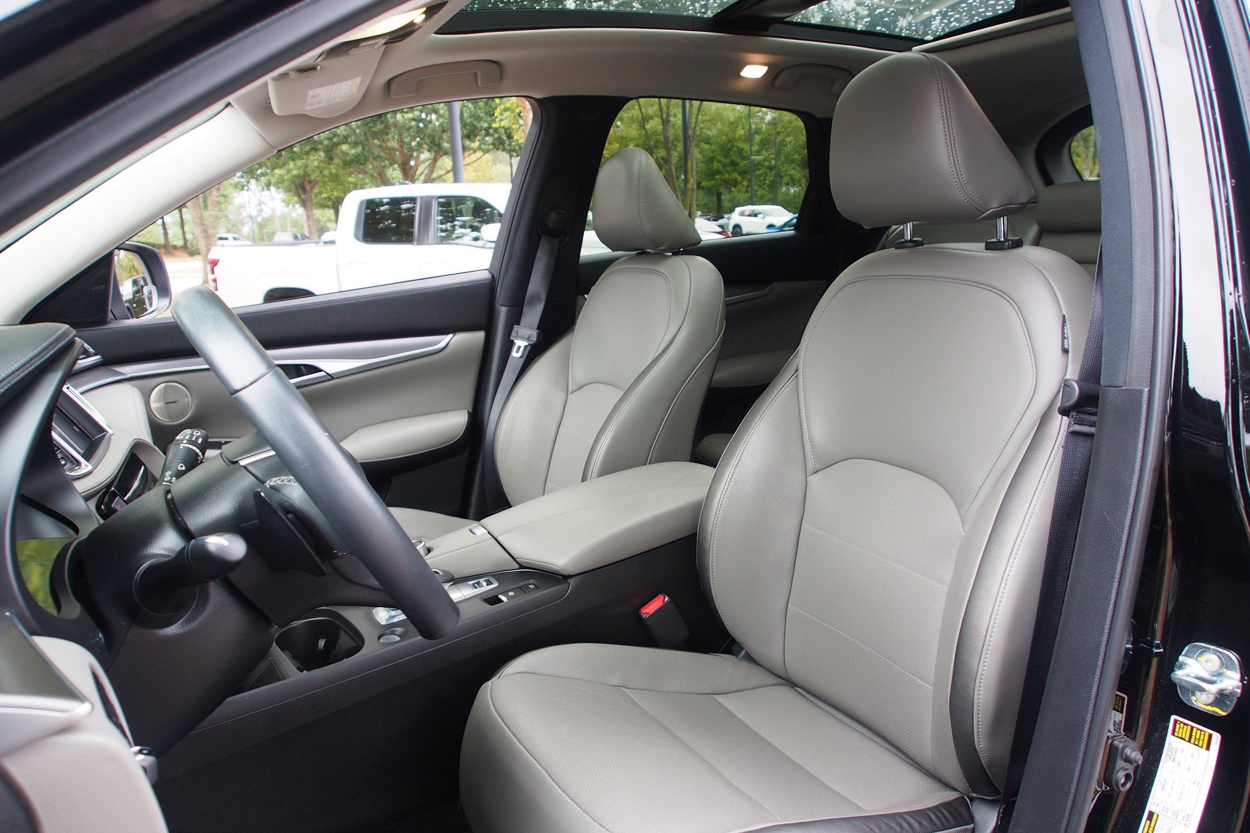 2023 INFINITI QX50 LUXE