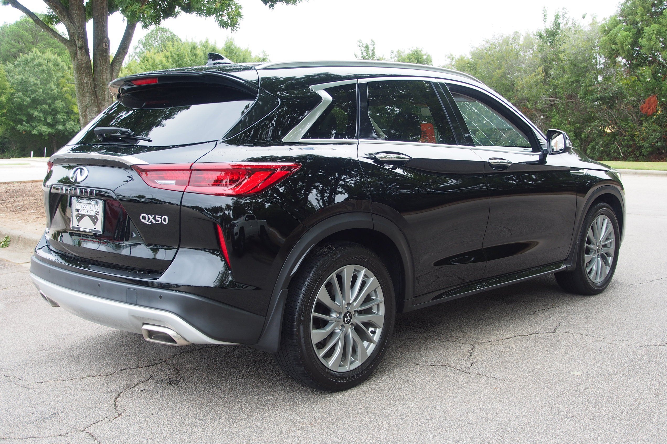 2023 INFINITI QX50 LUXE