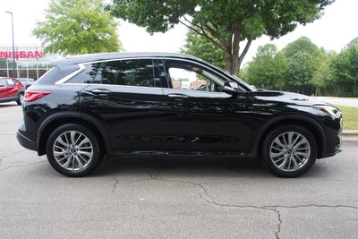 2023 INFINITI QX50 LUXE