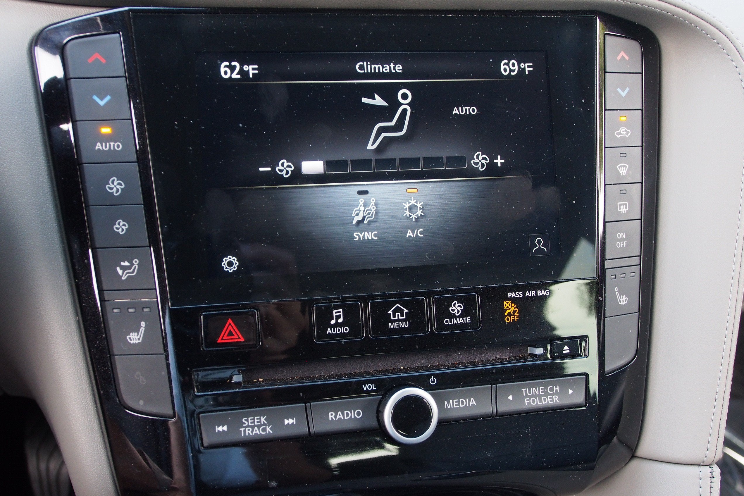 2025 INFINITI QX50 LUXE