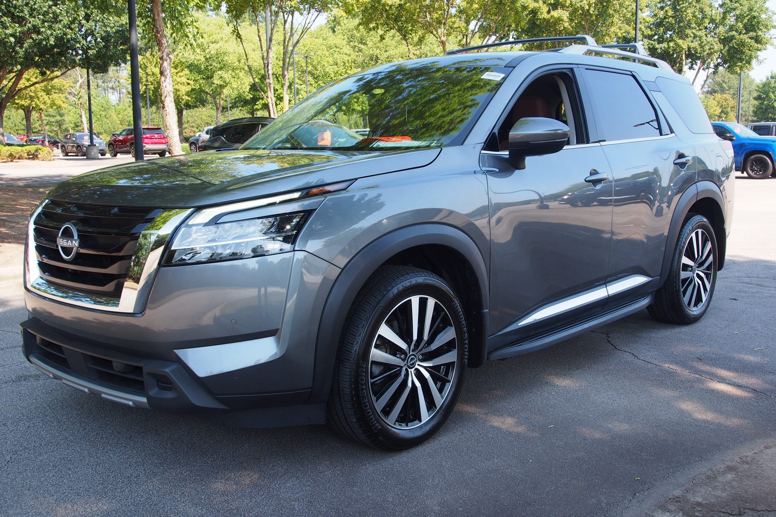 2024 Nissan Pathfinder Platinum